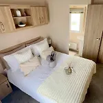 Holiday home Season *