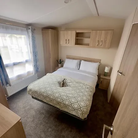 Holiday home Season *